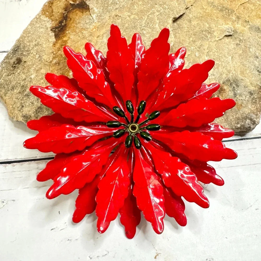Large Vintage Red Enamel Flower Brooch Metal Poinsettia 3